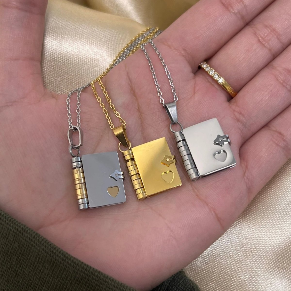 Personalized Book Necklace - MyLoveCustom(New)